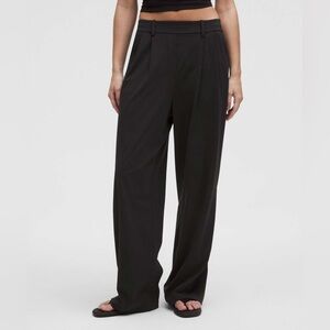 Lululemon Daydrift High-Rise Straight-Leg Trouser size XS in black